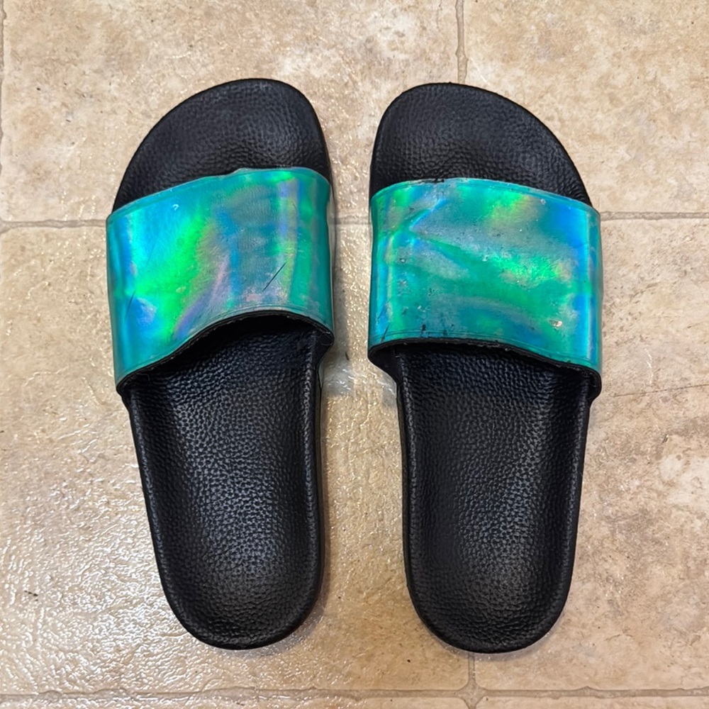 Holographic Iridescent Slides 9